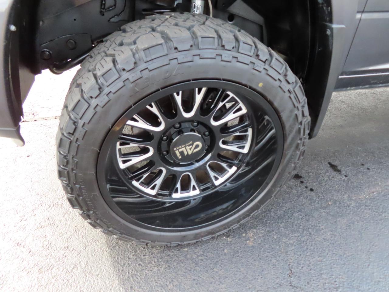 RAM 2500 Big Horn 4x4 Mega Cab 6'4" Box 2018