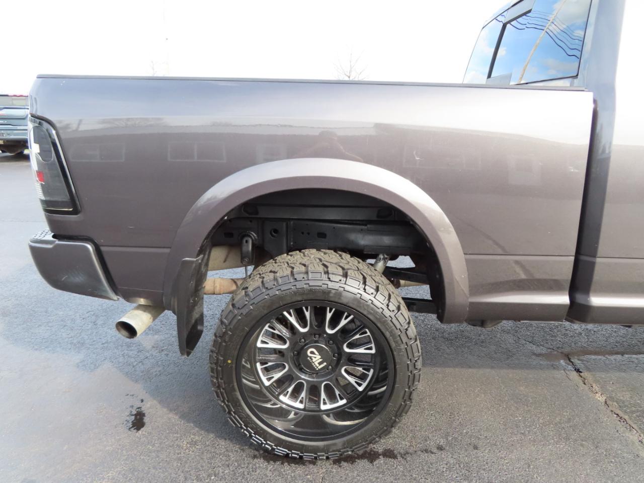 RAM 2500 Big Horn 4x4 Mega Cab 6'4" Box 2018