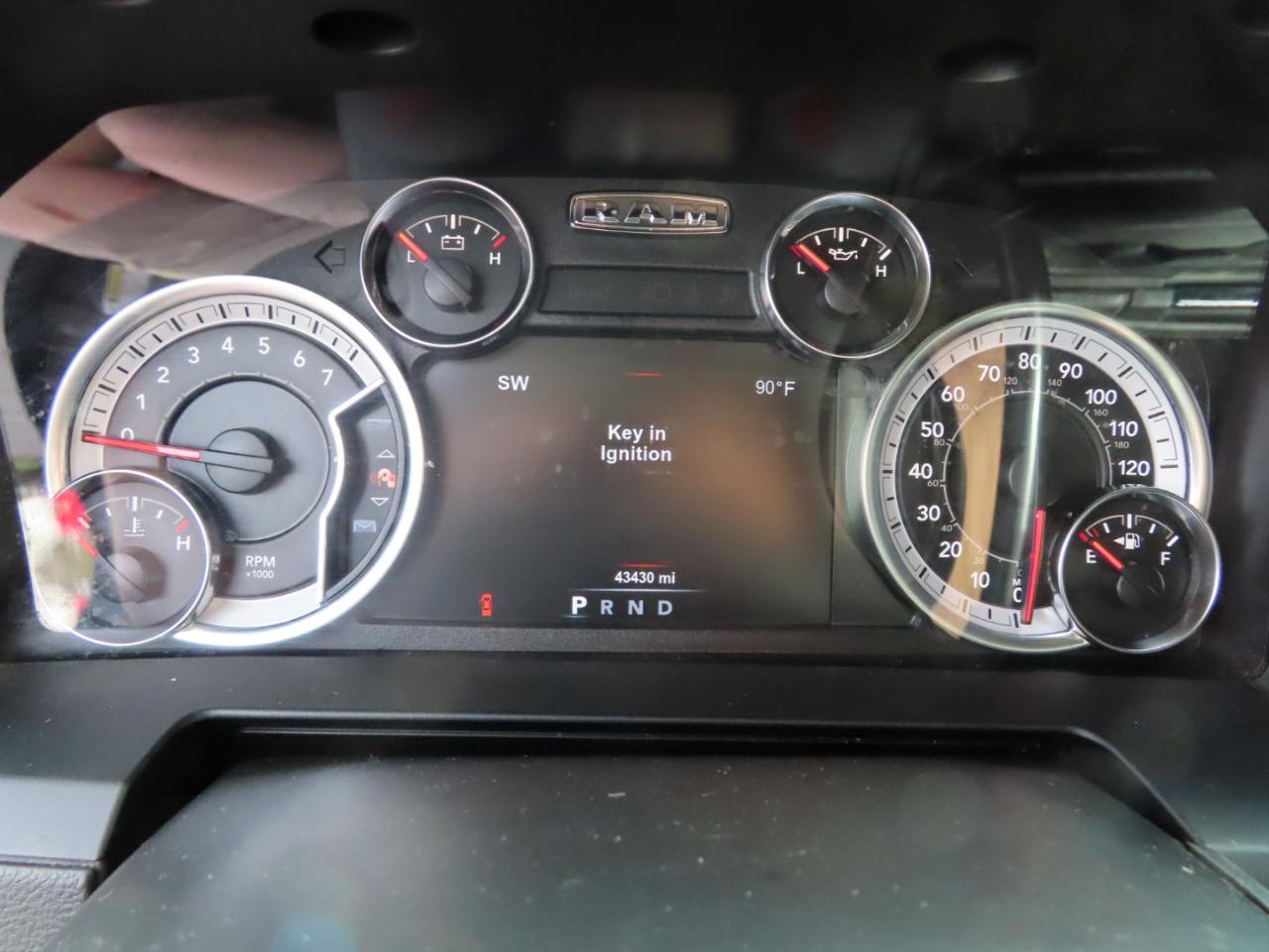 RAM 2500 Big Horn 4x4 Mega Cab 6'4" Box 2018