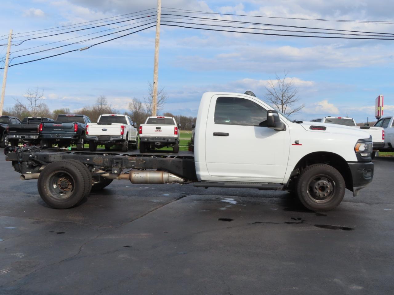 RAM 3500 Chassis Cab Tradesman 4WD Reg Cab 84" CA 167.5" WB 2024