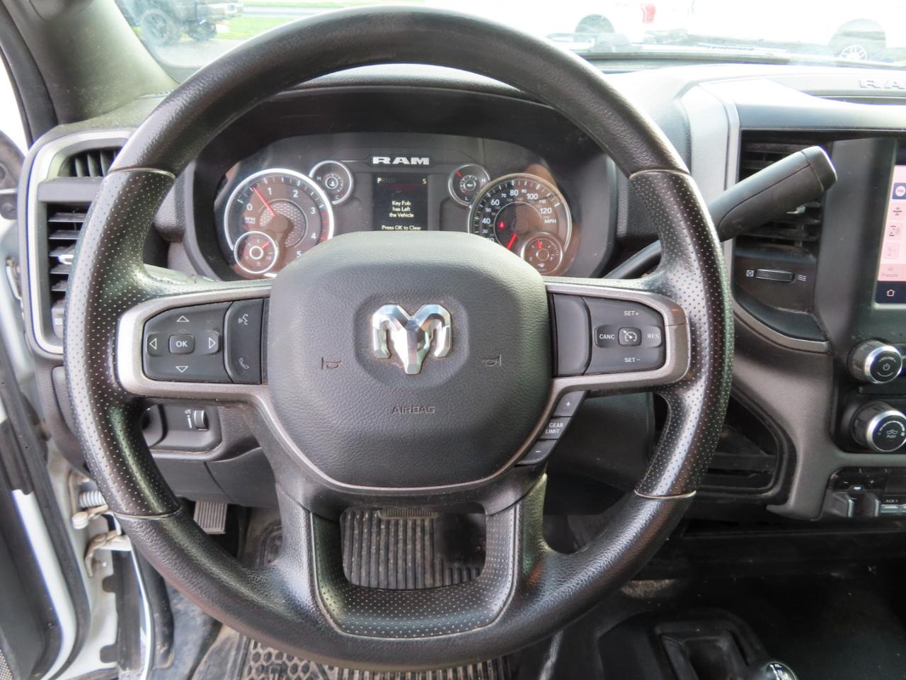 RAM 3500 Chassis Cab Tradesman 4WD Reg Cab 84" CA 167.5" WB 2024