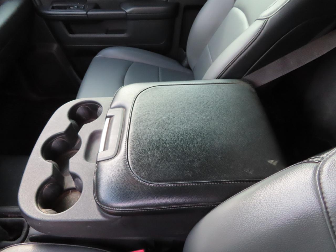 RAM 3500 Chassis Cab Tradesman 4WD Reg Cab 84" CA 167.5" WB 2024