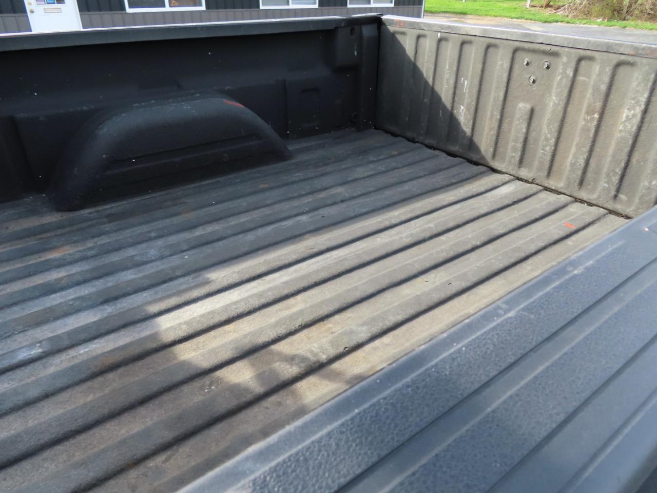 Chevrolet Silverado 2500HD Crew Cab 153" WB 4WD LT 2005