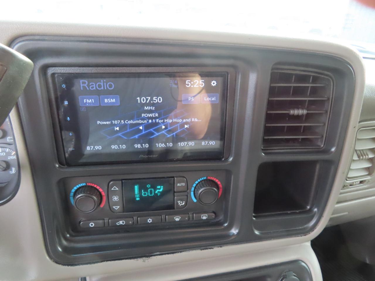 Chevrolet Silverado 2500HD Crew Cab 153" WB 4WD LT 2005