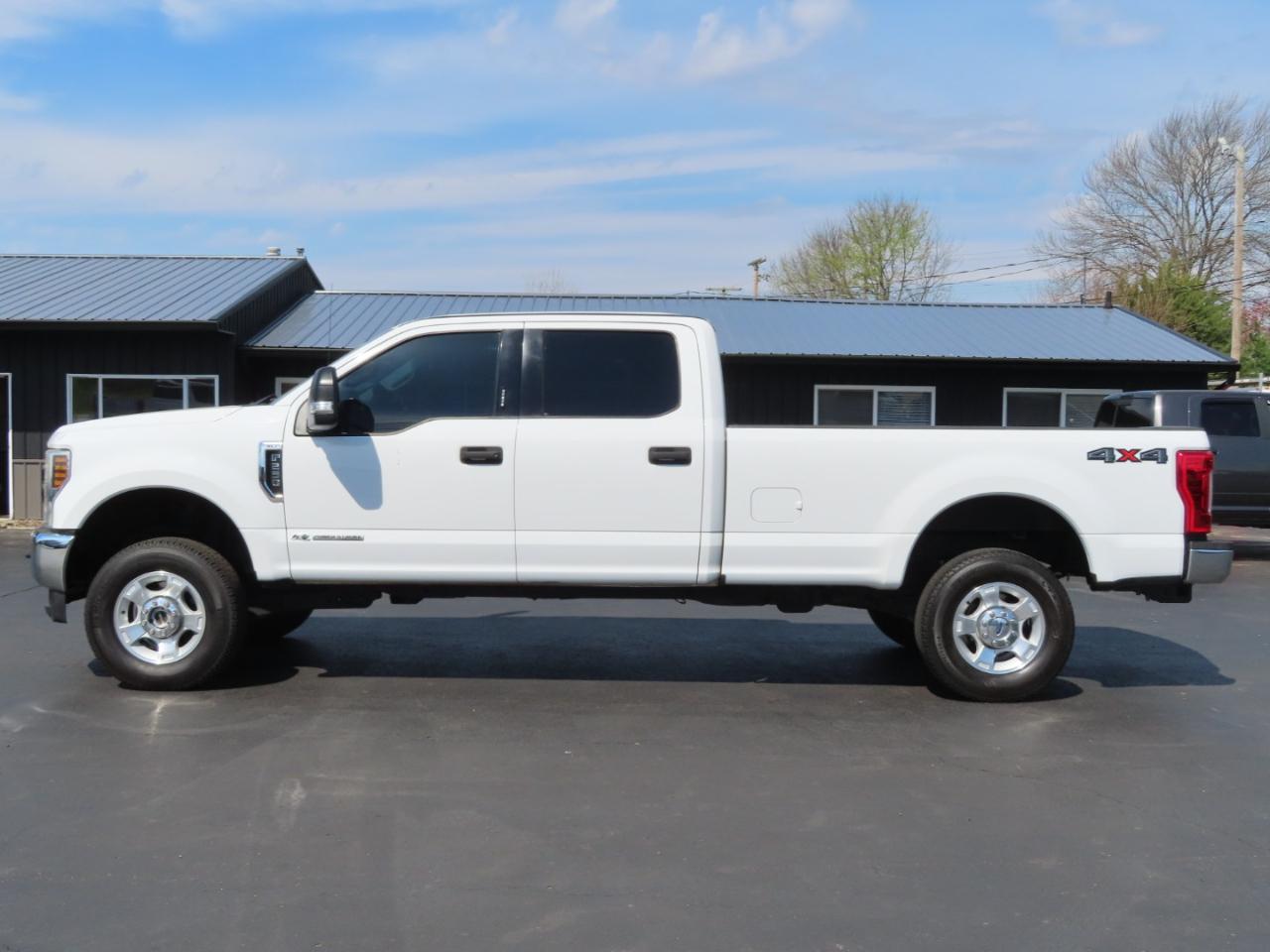 Ford Super Duty F-250 SRW XLT 4WD Crew Cab 8' Box 2018