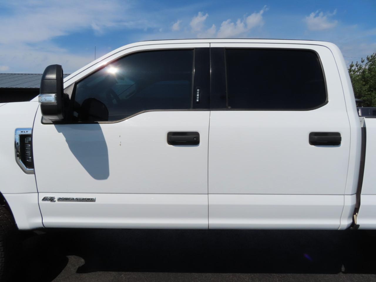 Ford Super Duty F-250 SRW XLT 4WD Crew Cab 8' Box 2018
