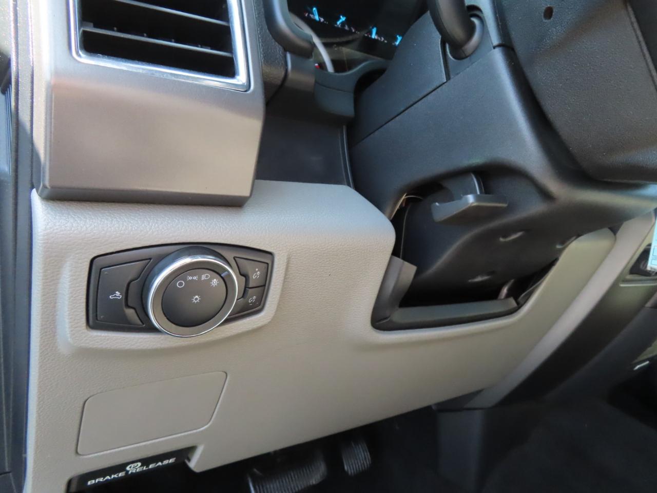 Ford Super Duty F-250 SRW XLT 4WD Crew Cab 8' Box 2018