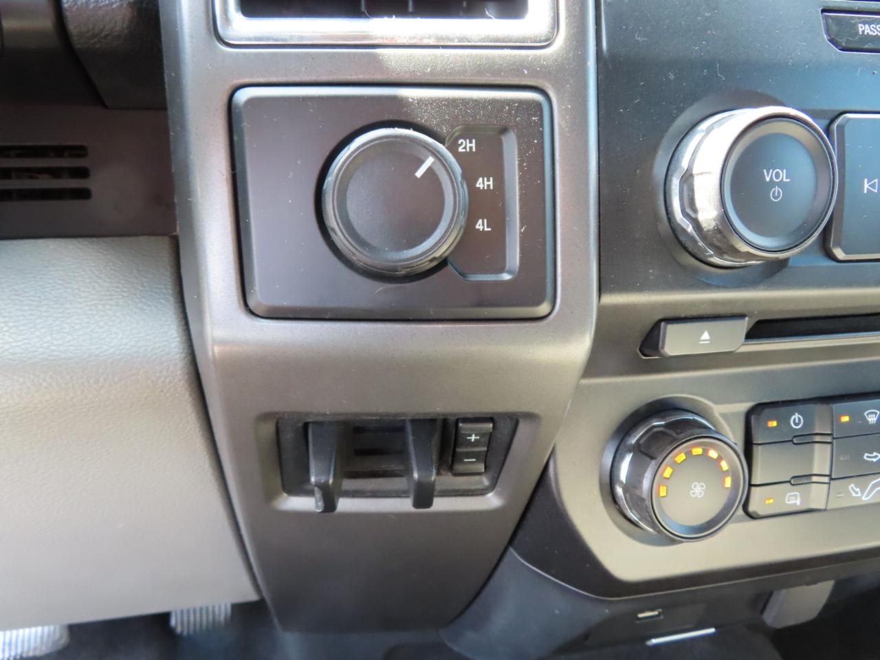 Ford Super Duty F-250 SRW XLT 4WD Crew Cab 8' Box 2018