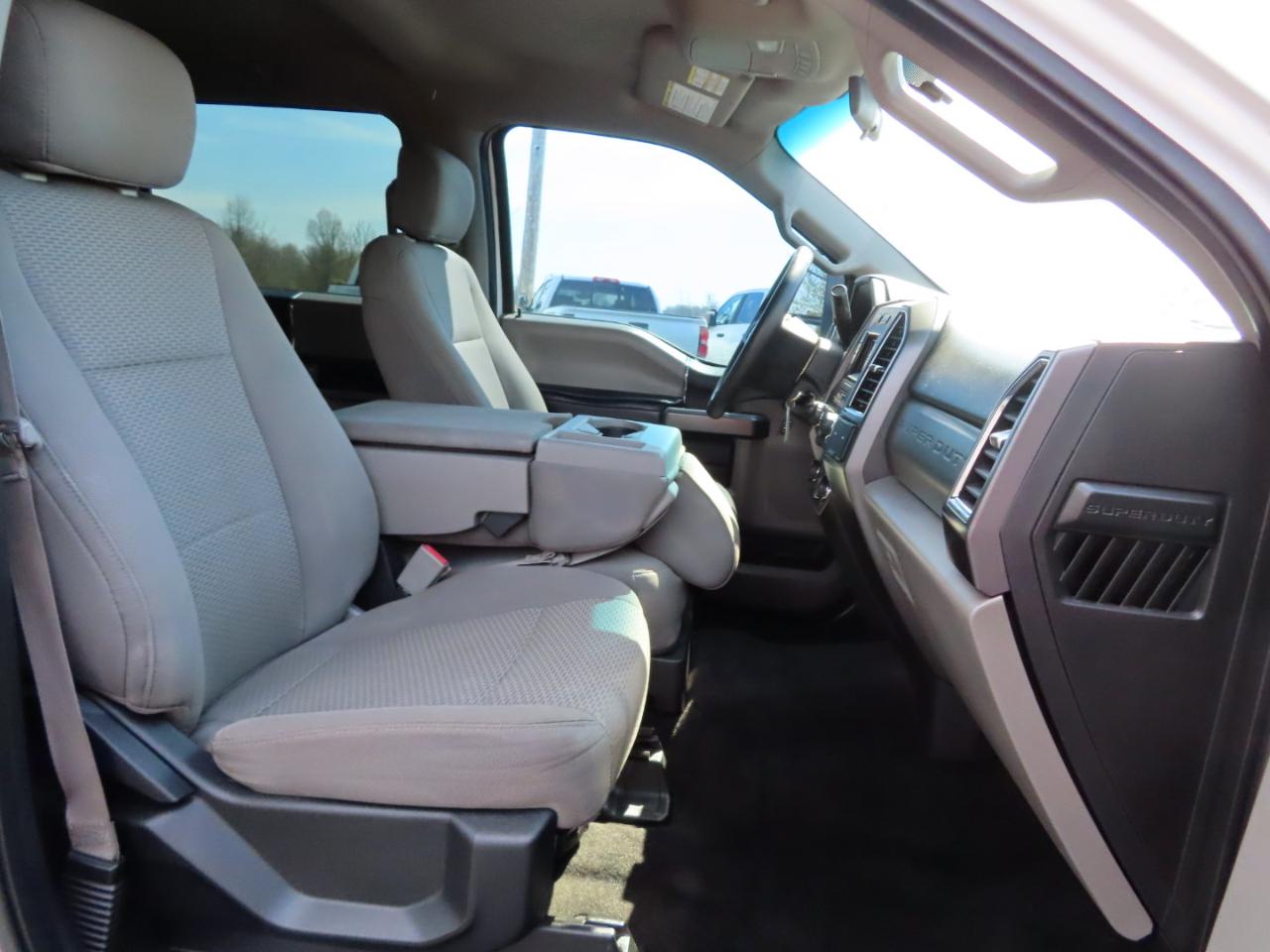 Ford Super Duty F-250 SRW XLT 4WD Crew Cab 8' Box 2018