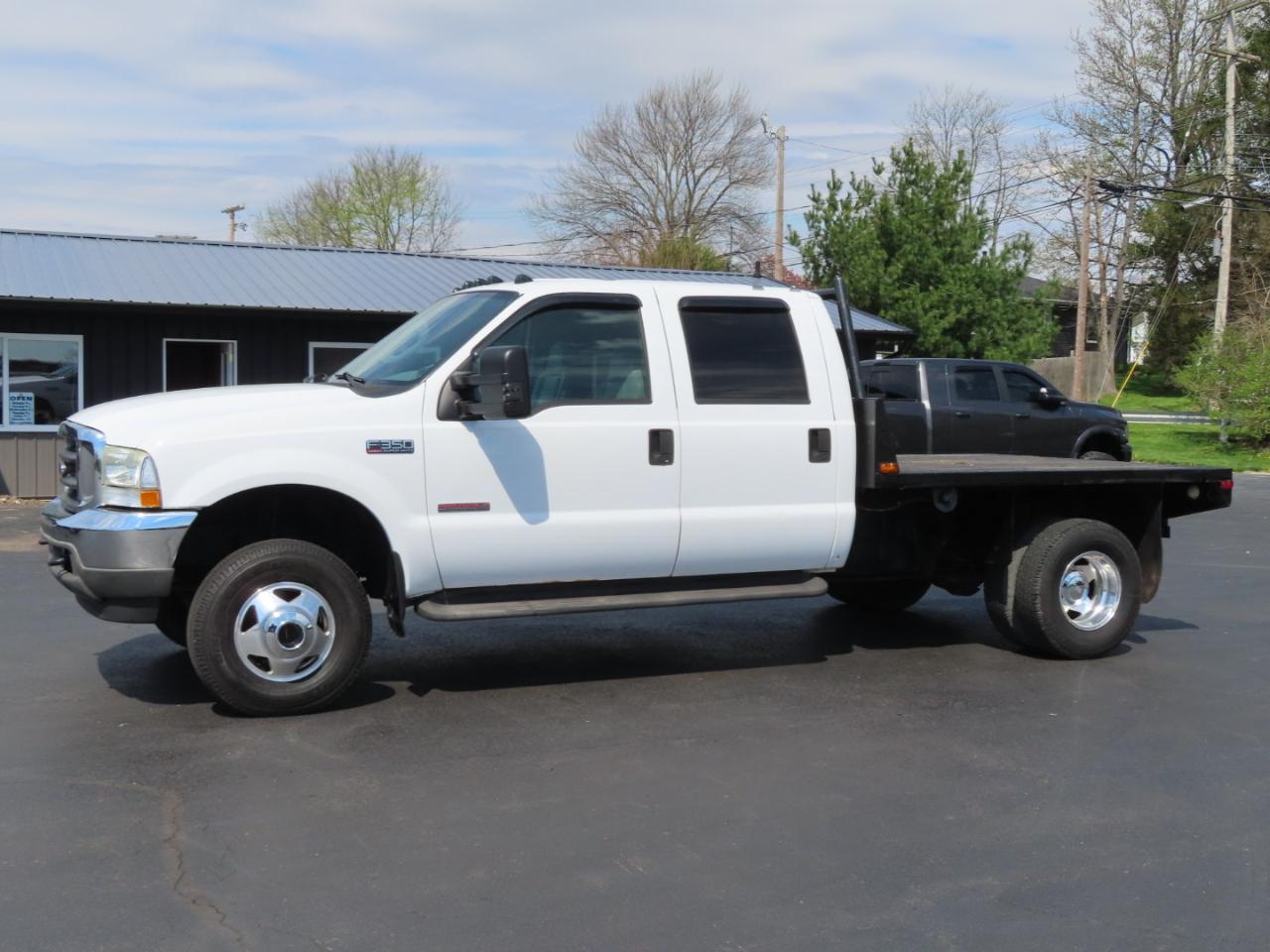 Ford Super Duty F-350 DRW Crew Cab 172" Lariat 4WD 2003