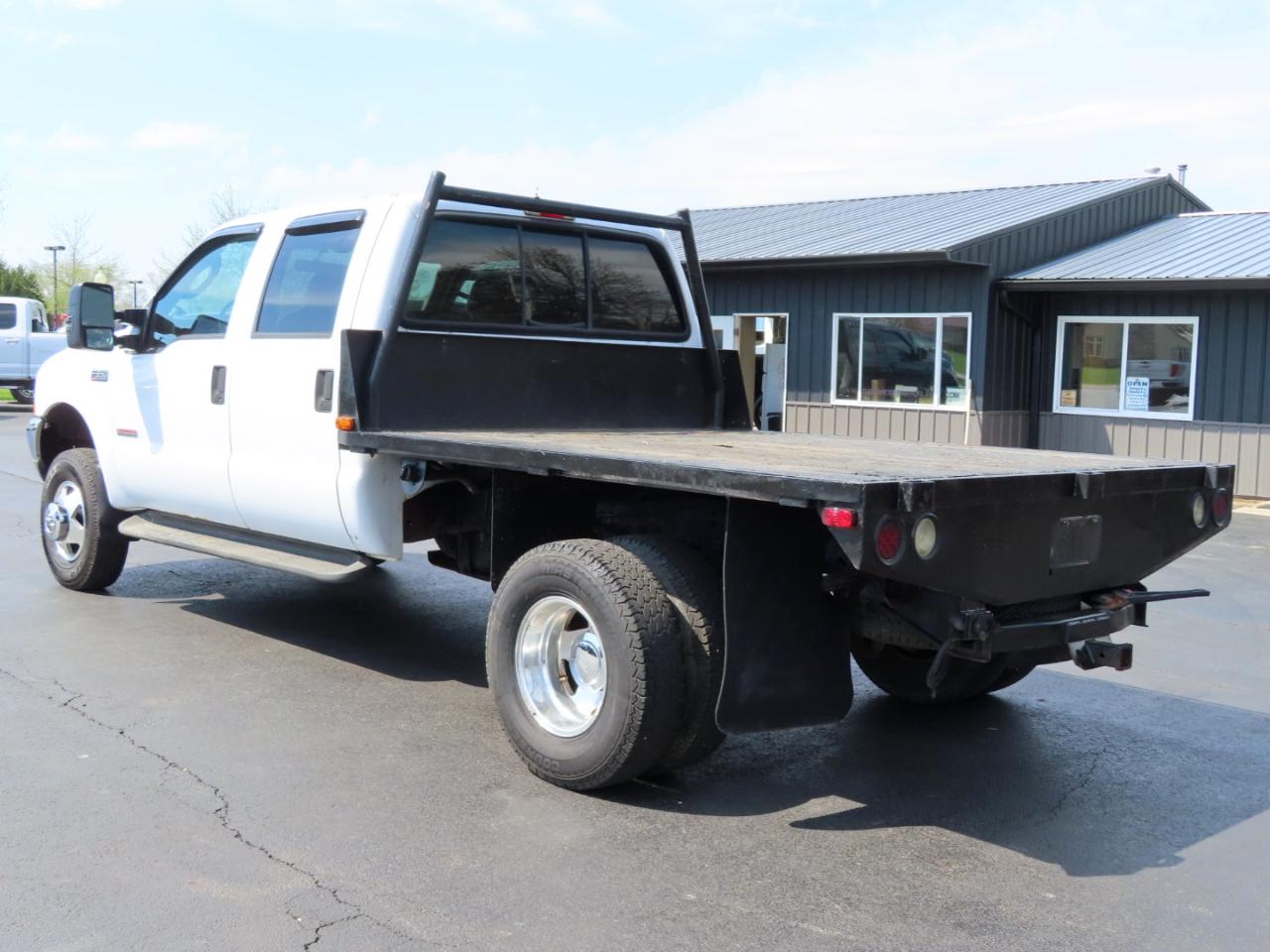 Ford Super Duty F-350 DRW Crew Cab 172" Lariat 4WD 2003