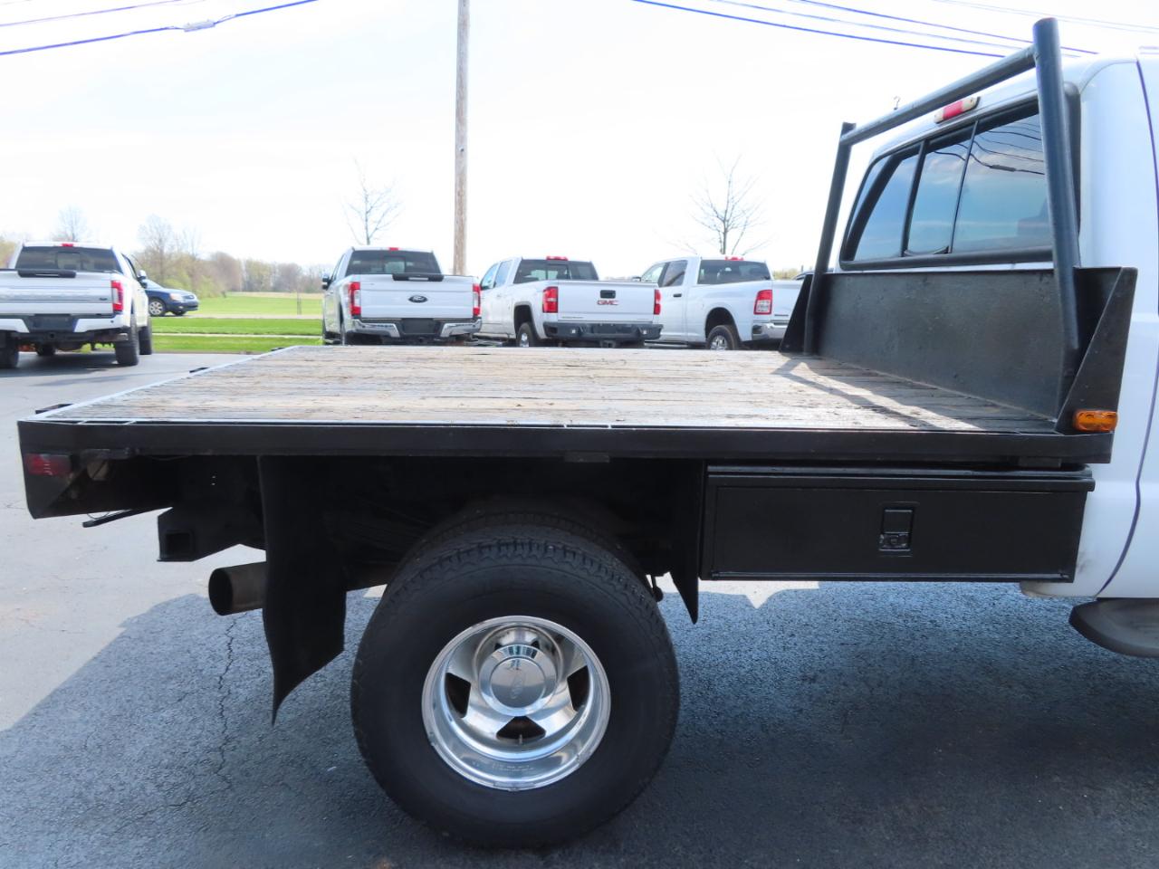 Ford Super Duty F-350 DRW Crew Cab 172" Lariat 4WD 2003