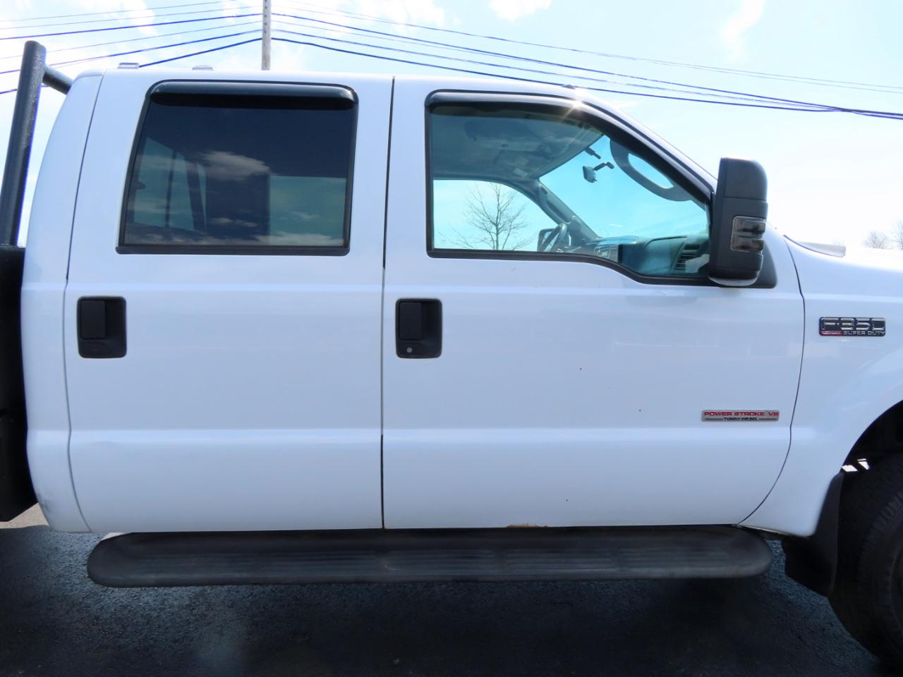 Ford Super Duty F-350 DRW Crew Cab 172" Lariat 4WD 2003