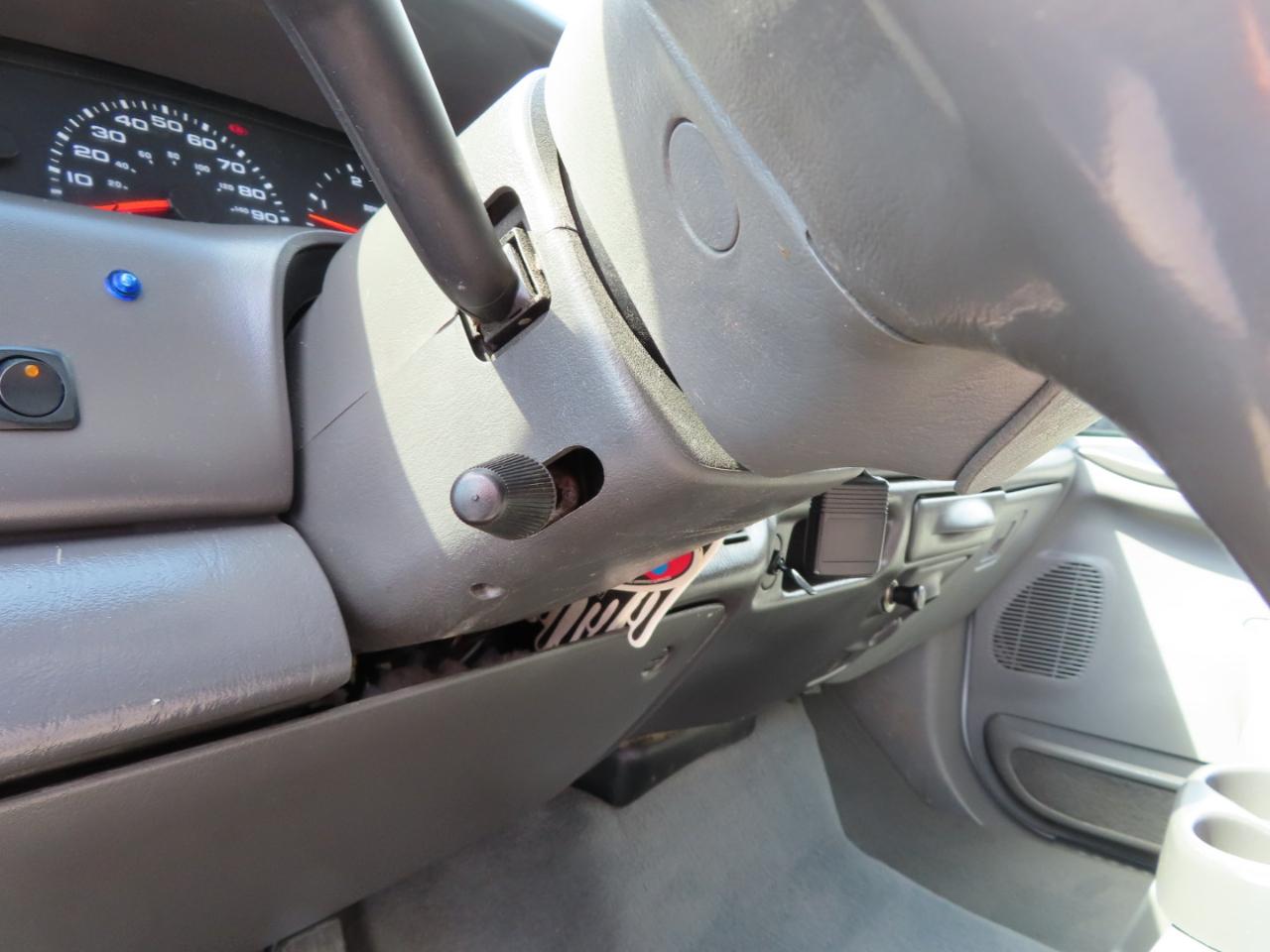 Ford Super Duty F-350 DRW Crew Cab 172" Lariat 4WD 2003