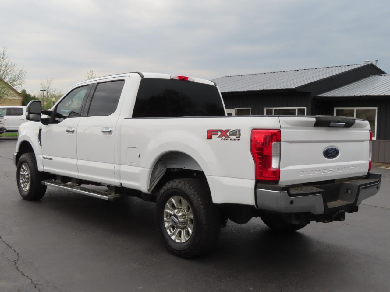 Ford Super Duty F-250 SRW XLT 4WD Crew Cab 6.75' Box 2018