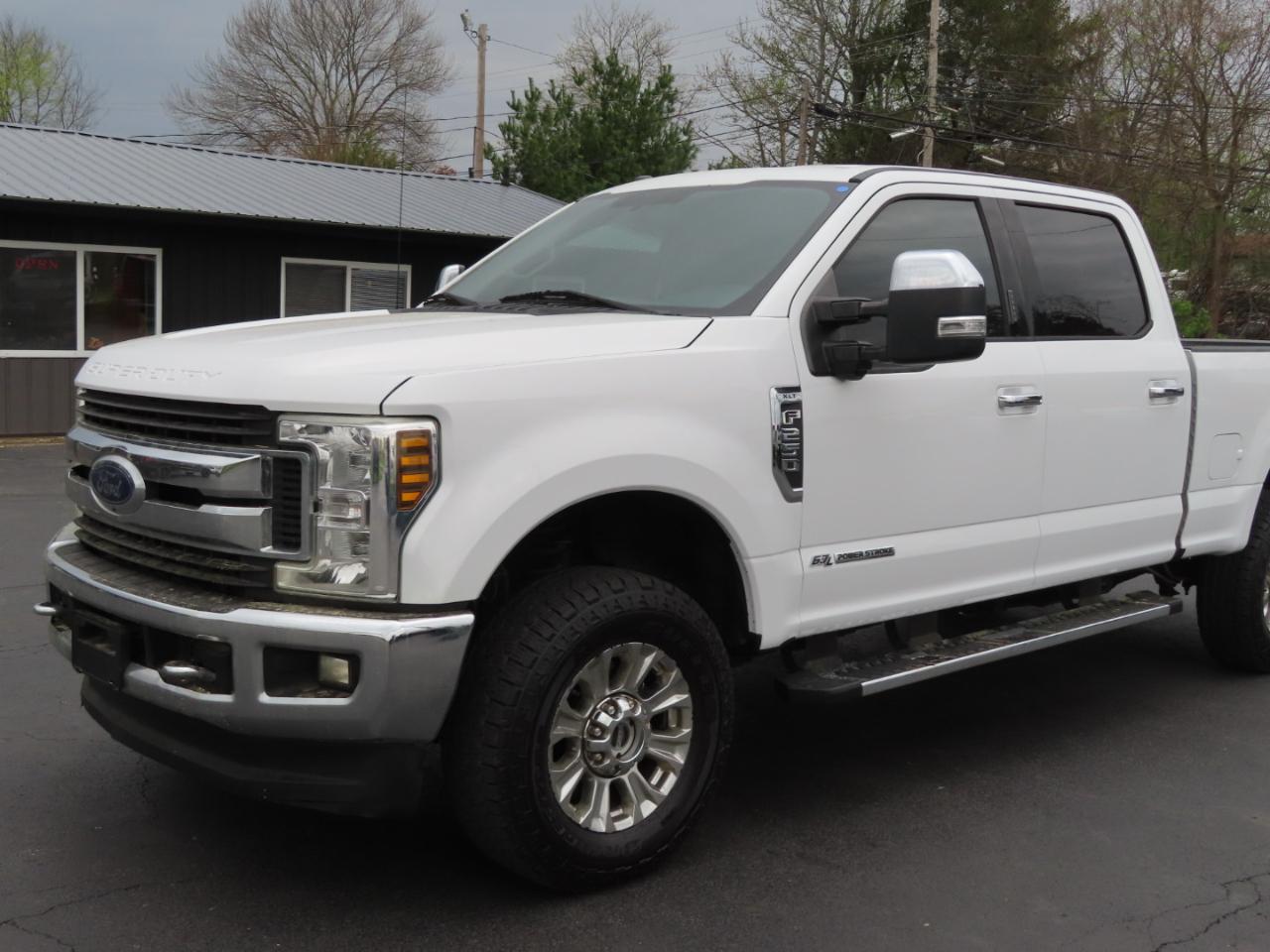 Ford Super Duty F-250 SRW XLT 4WD Crew Cab 6.75' Box 2018