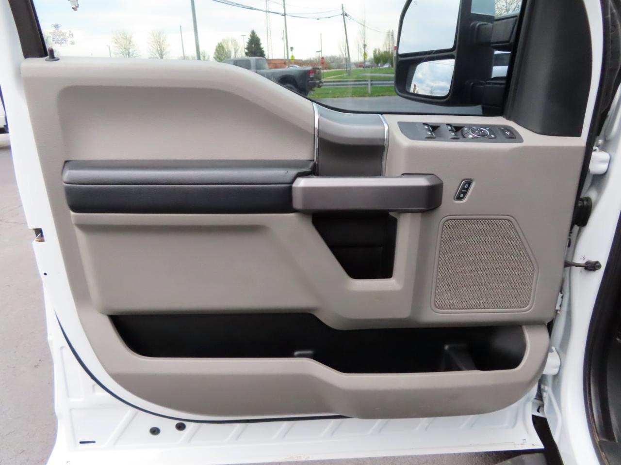 Ford Super Duty F-250 SRW XLT 4WD Crew Cab 6.75' Box 2018