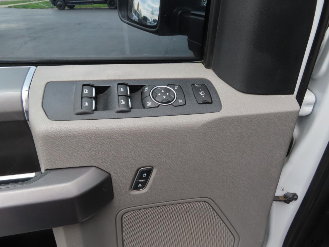 Ford Super Duty F-250 SRW XLT 4WD Crew Cab 6.75' Box 2018