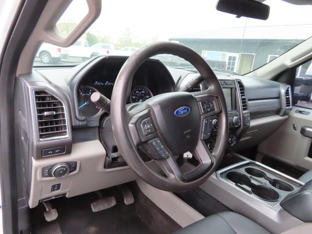 Ford Super Duty F-250 SRW XLT 4WD Crew Cab 6.75' Box 2018