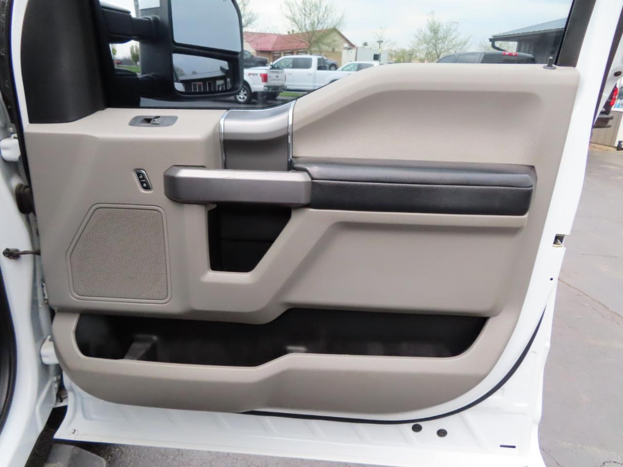 Ford Super Duty F-250 SRW XLT 4WD Crew Cab 6.75' Box 2018