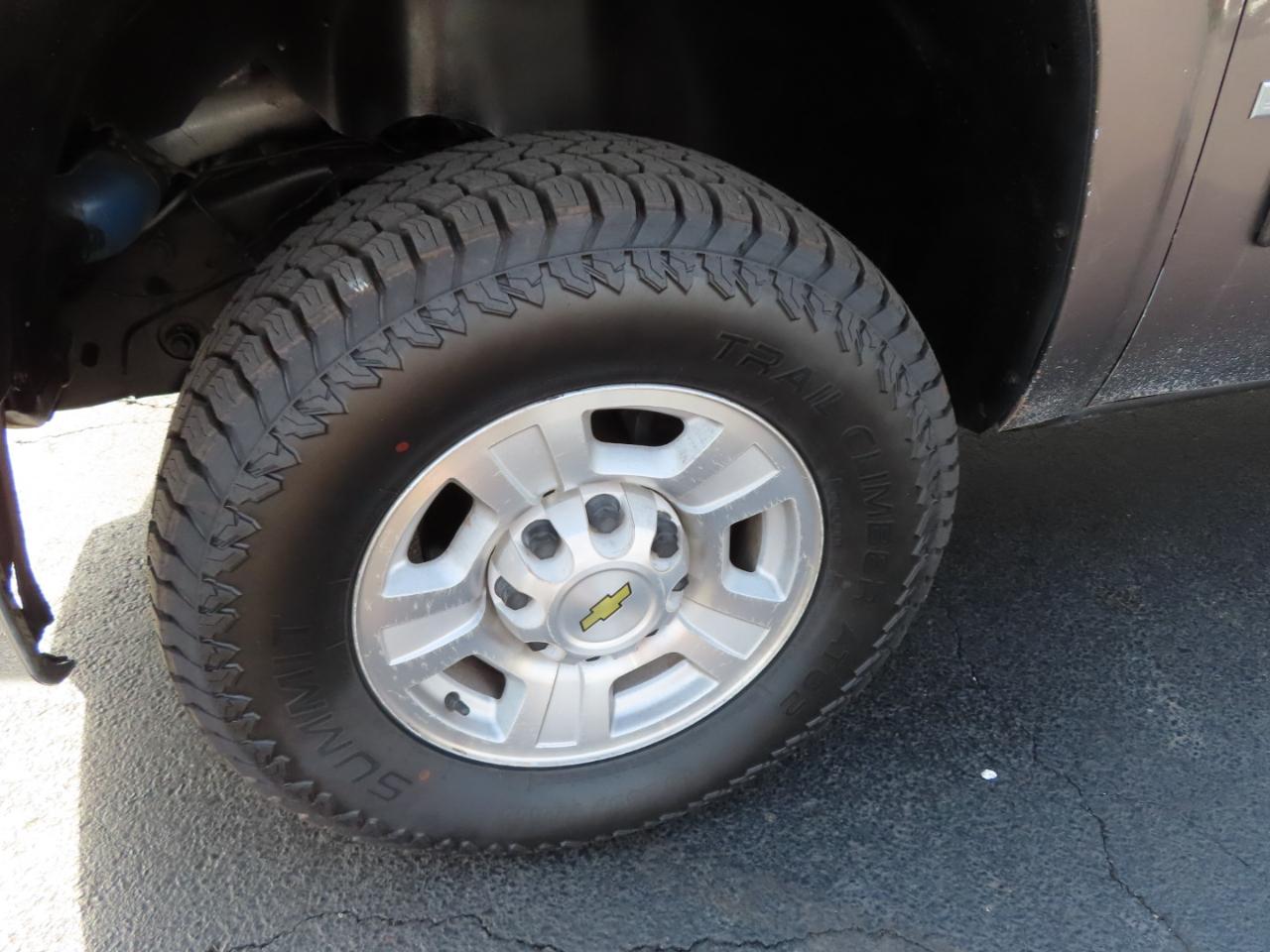 Chevrolet Silverado 2500HD 4WD Crew Cab 153" LTZ 2008