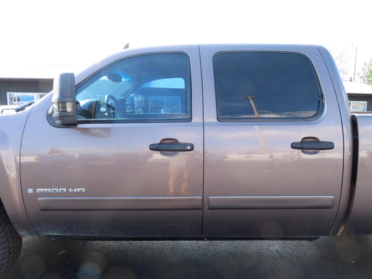 Chevrolet Silverado 2500HD 4WD Crew Cab 153" LTZ 2008
