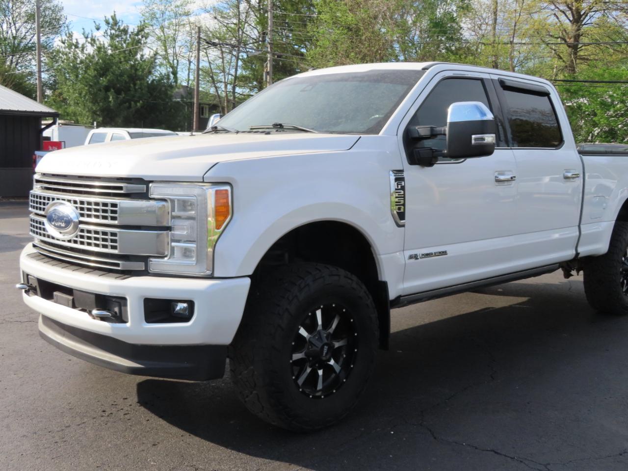 Ford Super Duty F-250 SRW Platinum 4WD Crew Cab 6.75' Box 2017