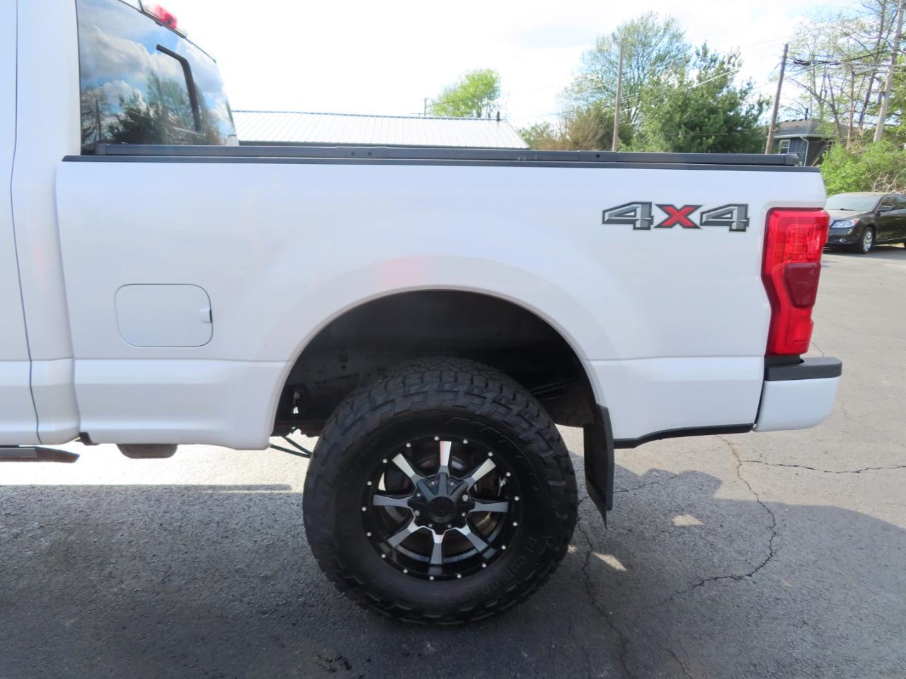 Ford Super Duty F-250 SRW Platinum 4WD Crew Cab 6.75' Box 2017