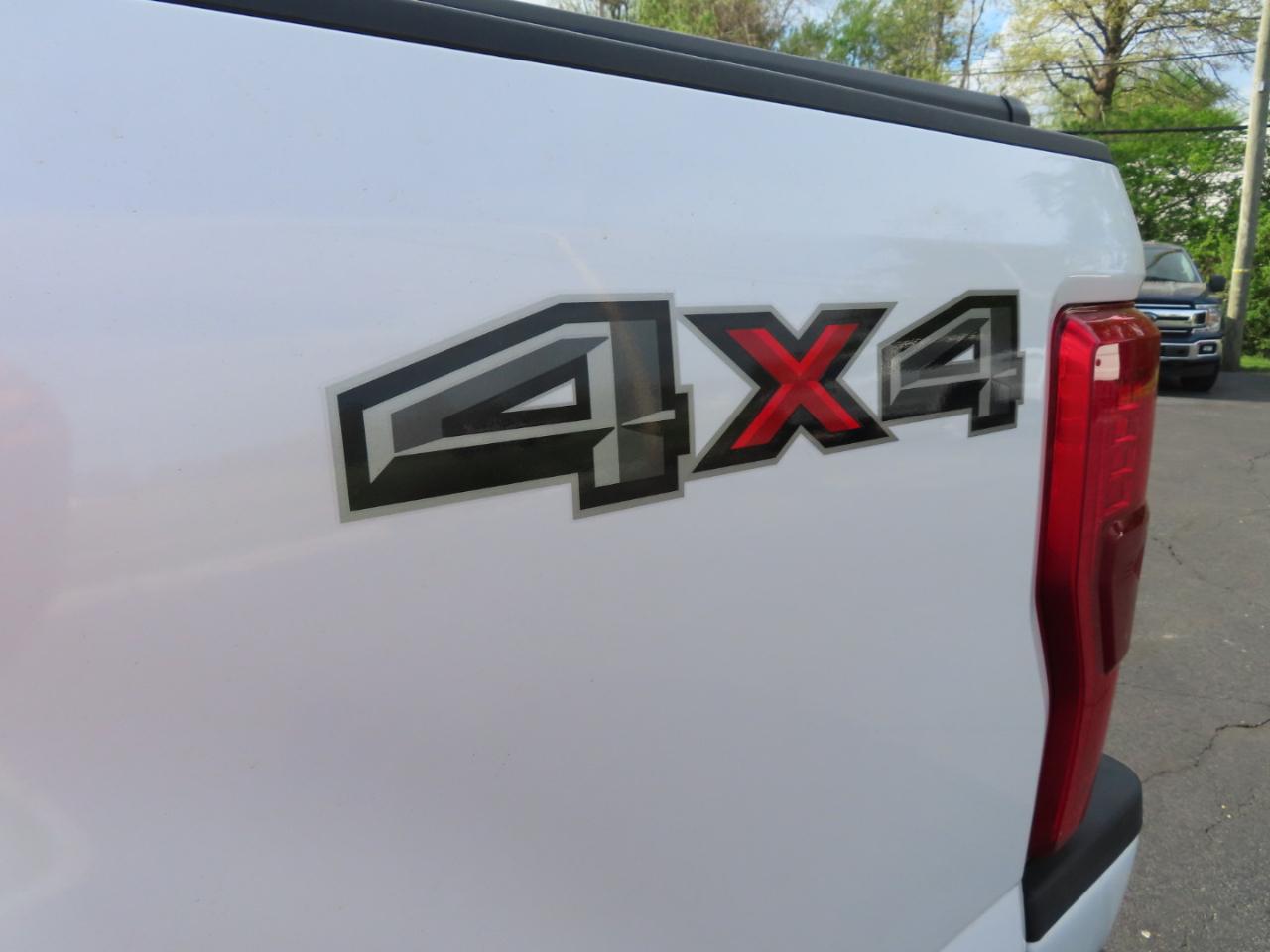 Ford Super Duty F-250 SRW Platinum 4WD Crew Cab 6.75' Box 2017