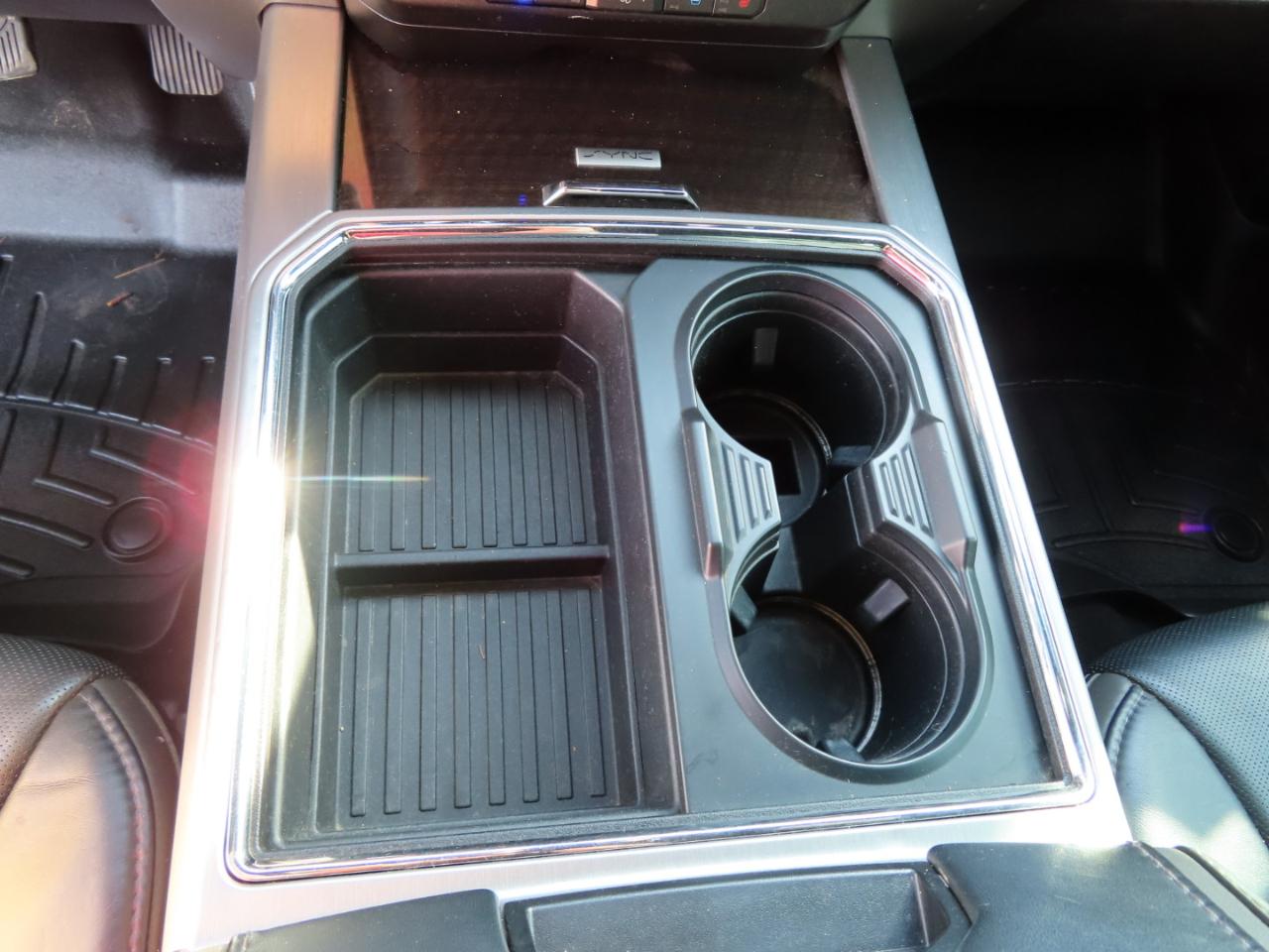 Ford Super Duty F-250 SRW Platinum 4WD Crew Cab 6.75' Box 2017