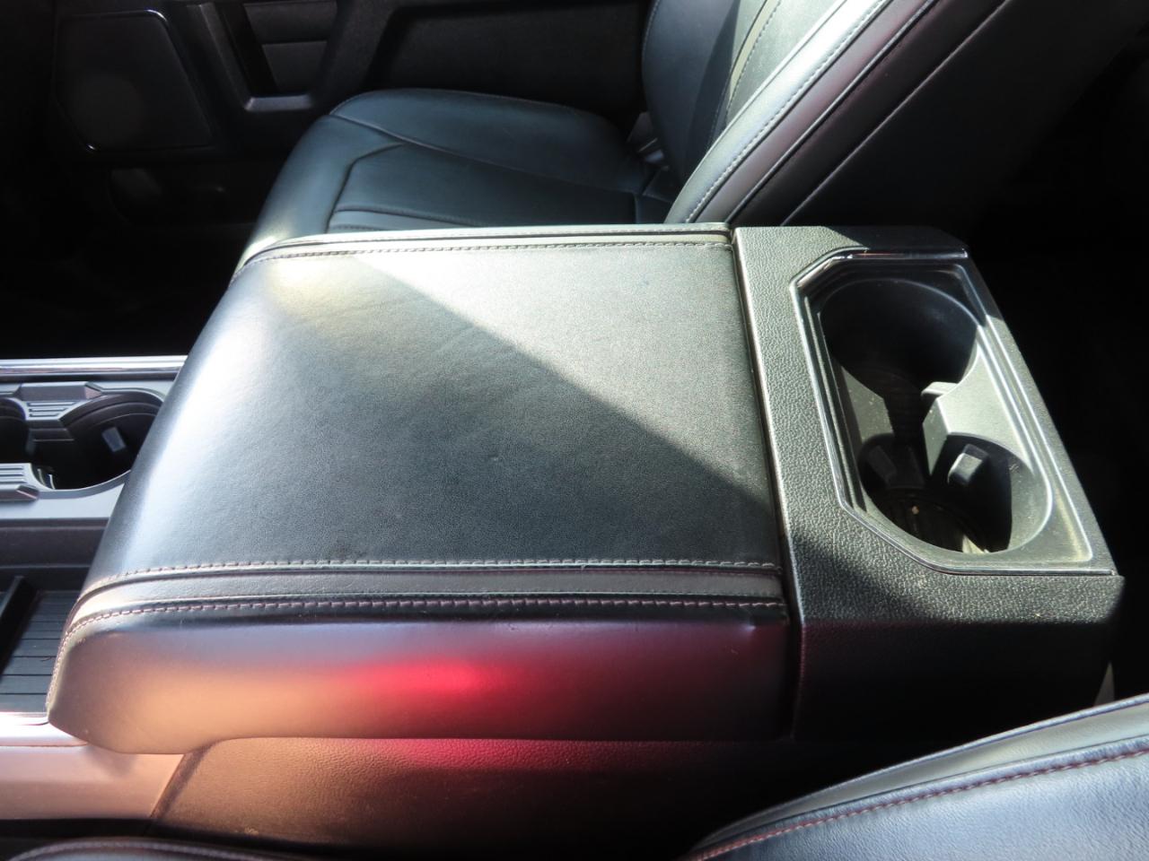 Ford Super Duty F-250 SRW Platinum 4WD Crew Cab 6.75' Box 2017