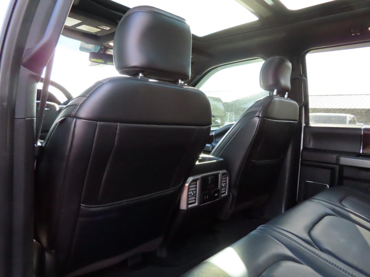 Ford Super Duty F-250 SRW Platinum 4WD Crew Cab 6.75' Box 2017