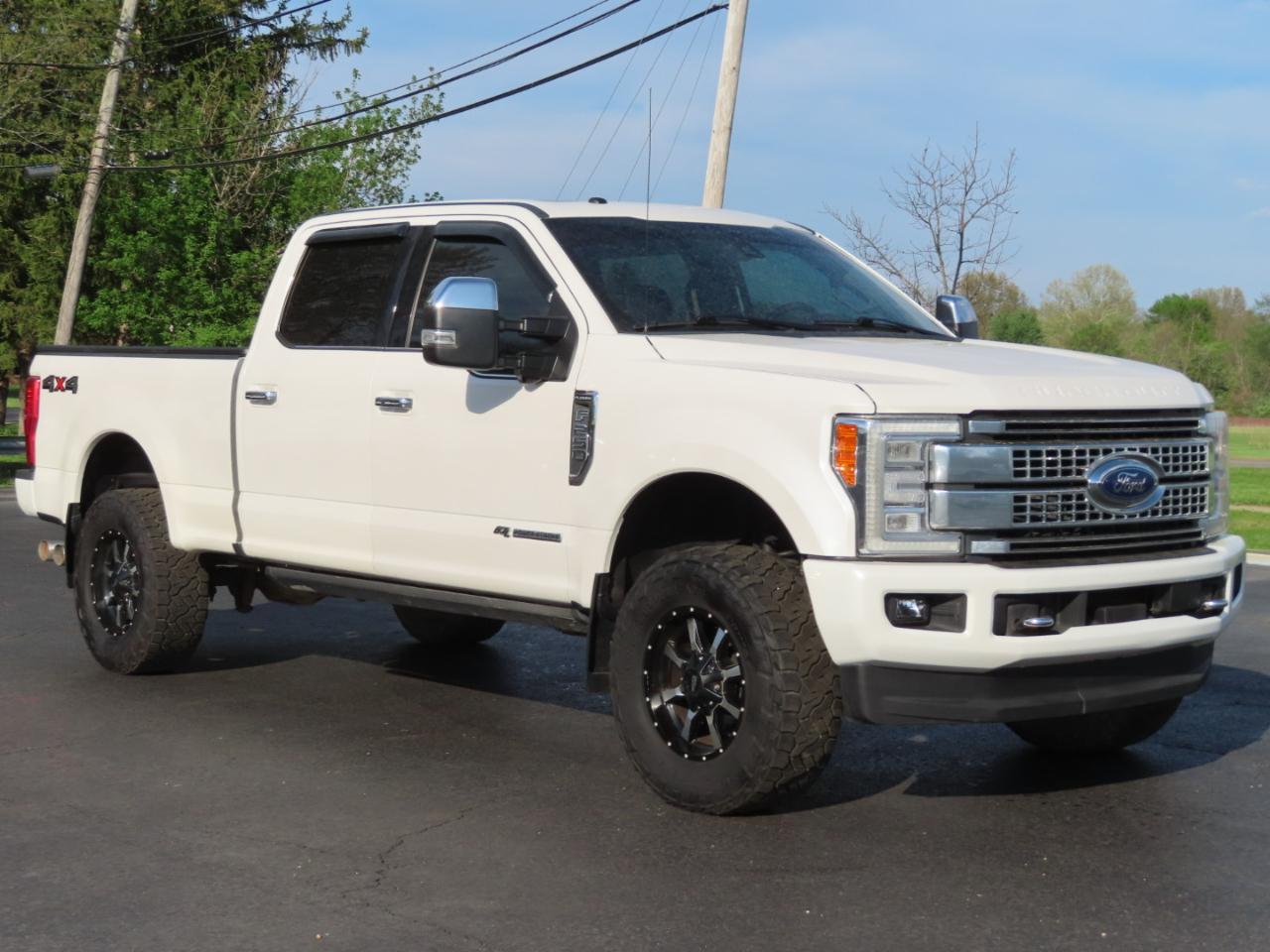 Ford Super Duty F-250 SRW Platinum 4WD Crew Cab 6.75' Box 2017