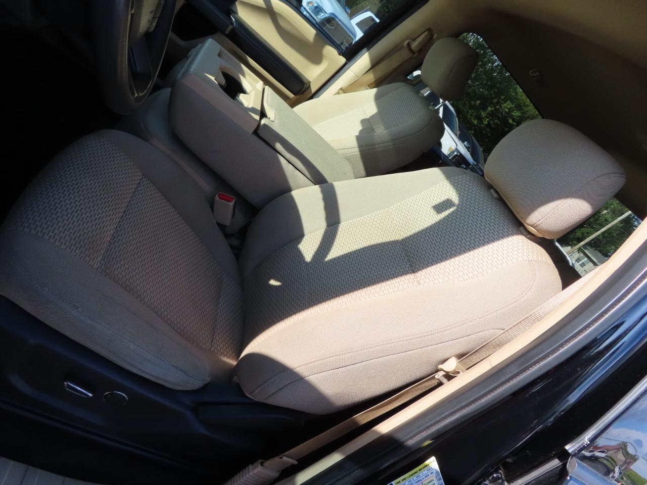 Ford Super Duty F-350 SRW XLT 4WD Crew Cab 8' Box 2017