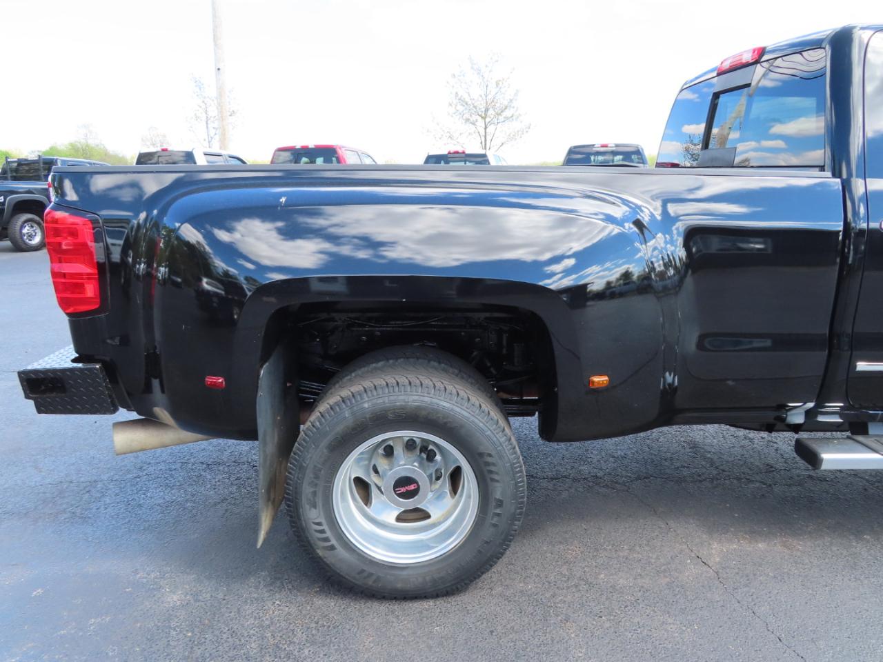 GMC Sierra 3500HD 4WD Crew Cab 167.7" Denali 2019