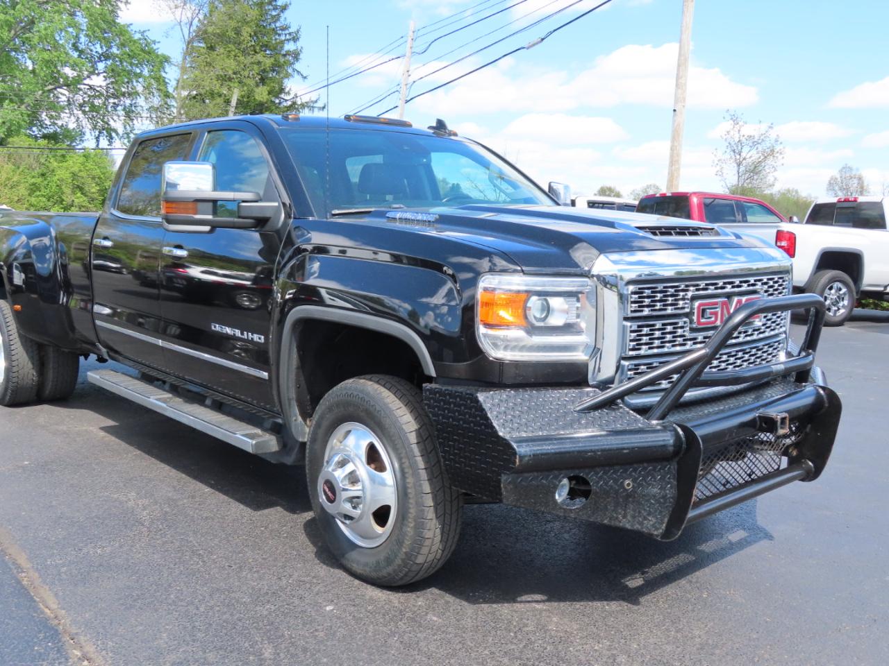 GMC Sierra 3500HD 4WD Crew Cab 167.7" Denali 2019