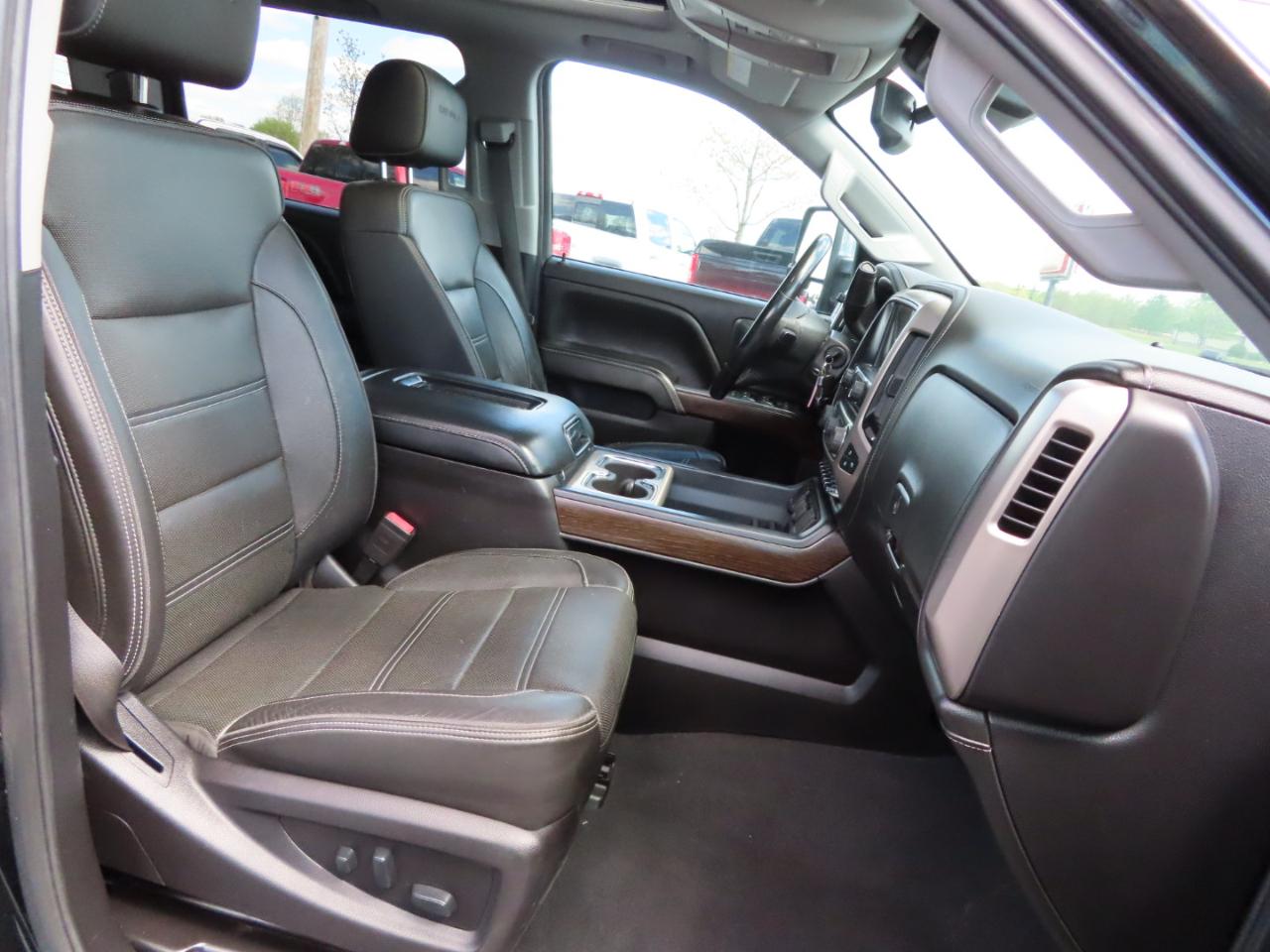 GMC Sierra 3500HD 4WD Crew Cab 167.7" Denali 2019