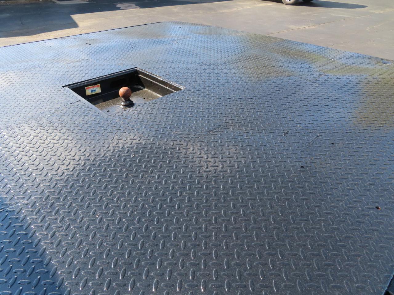 Ford Super Duty F-350 DRW XL 4WD Crew Cab 179" WB 60" CA 2019