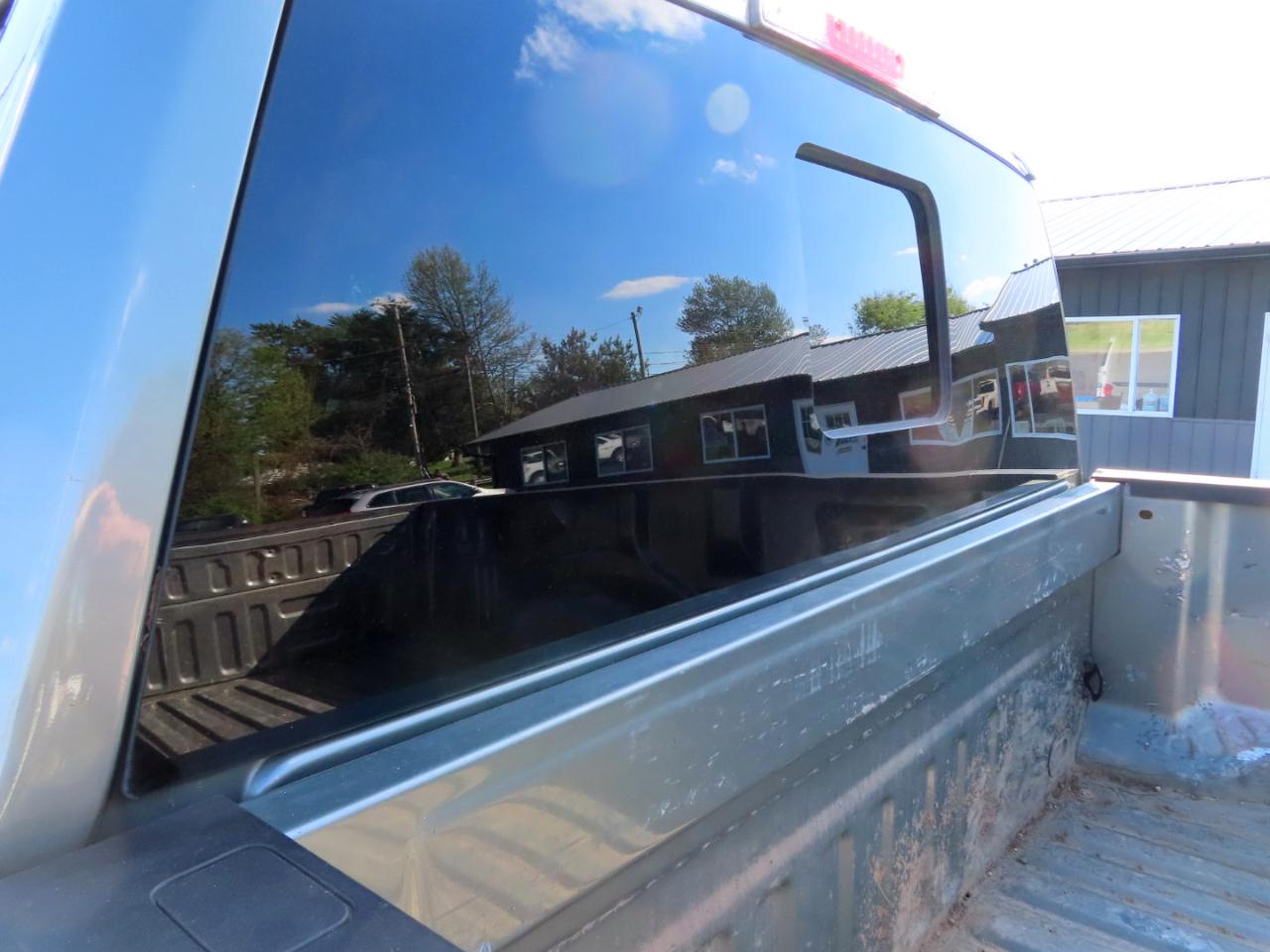 Ford Super Duty F-350 SRW Lariat 4WD Crew Cab 8' Box 2019