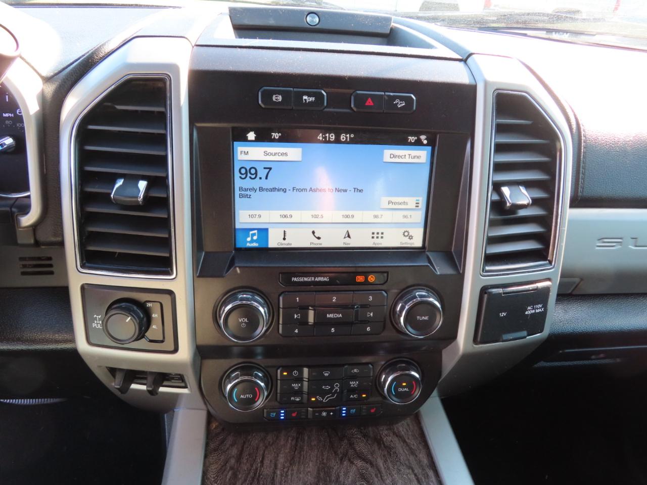 Ford Super Duty F-350 SRW Lariat 4WD Crew Cab 8' Box 2019