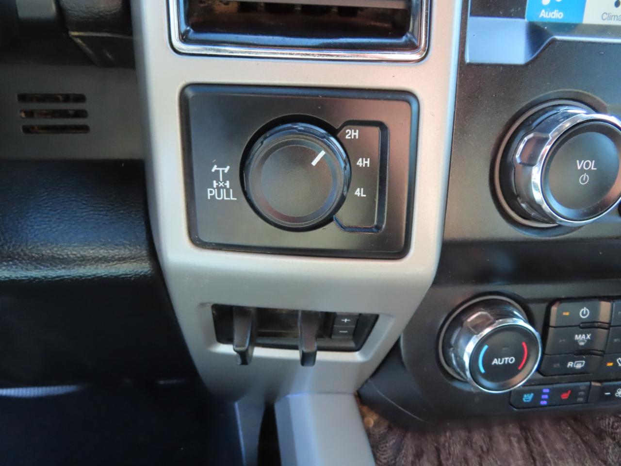 Ford Super Duty F-350 SRW Lariat 4WD Crew Cab 8' Box 2019