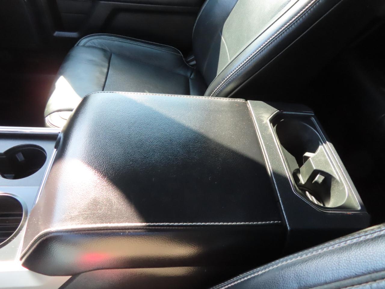 Ford Super Duty F-350 SRW Lariat 4WD Crew Cab 8' Box 2019