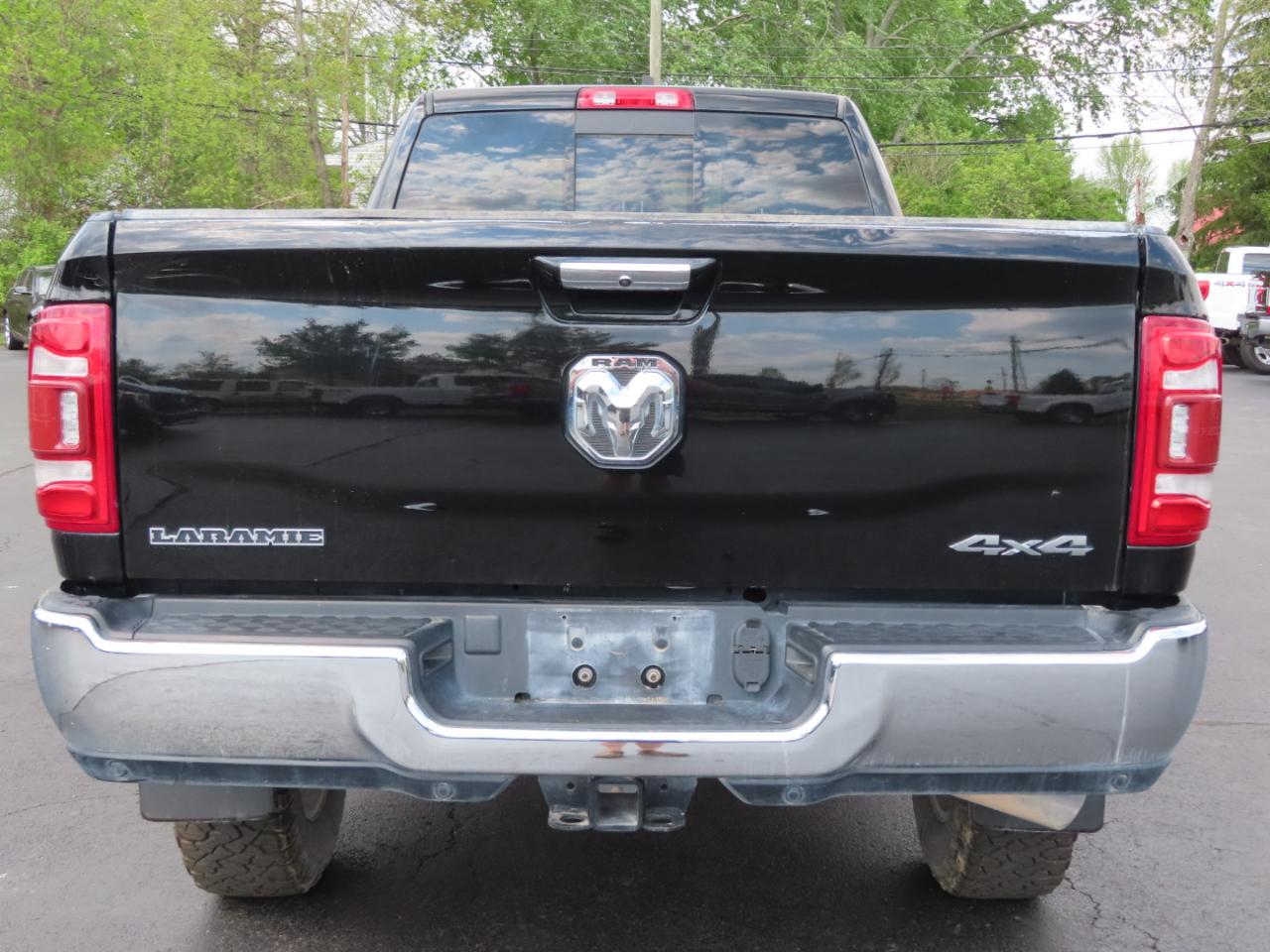 RAM 2500 Laramie 4x4 Crew Cab 8' Box 2022
