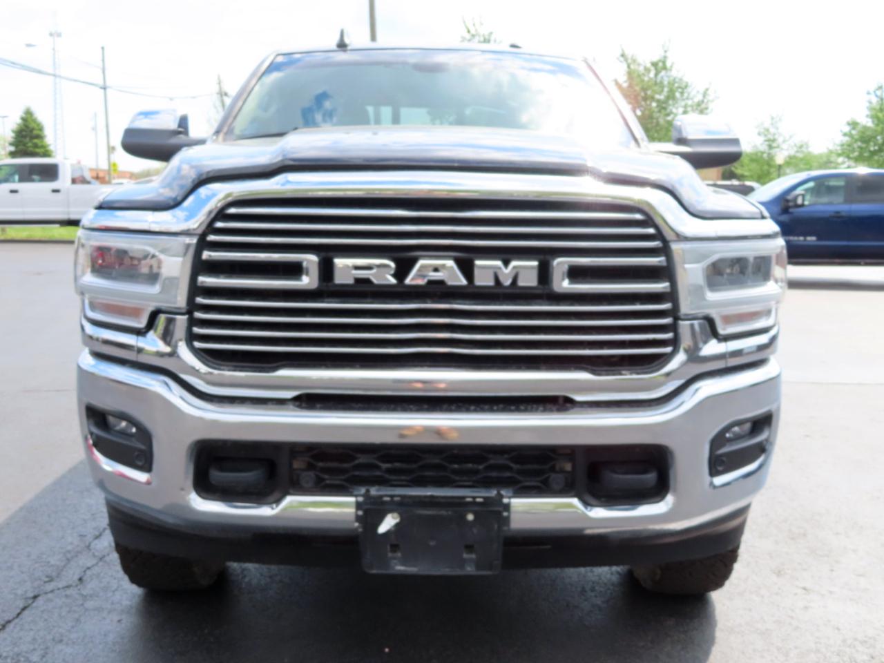 RAM 2500 Laramie 4x4 Crew Cab 8' Box 2022