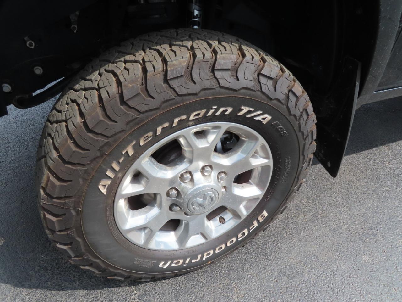 RAM 2500 Laramie 4x4 Crew Cab 8' Box 2022