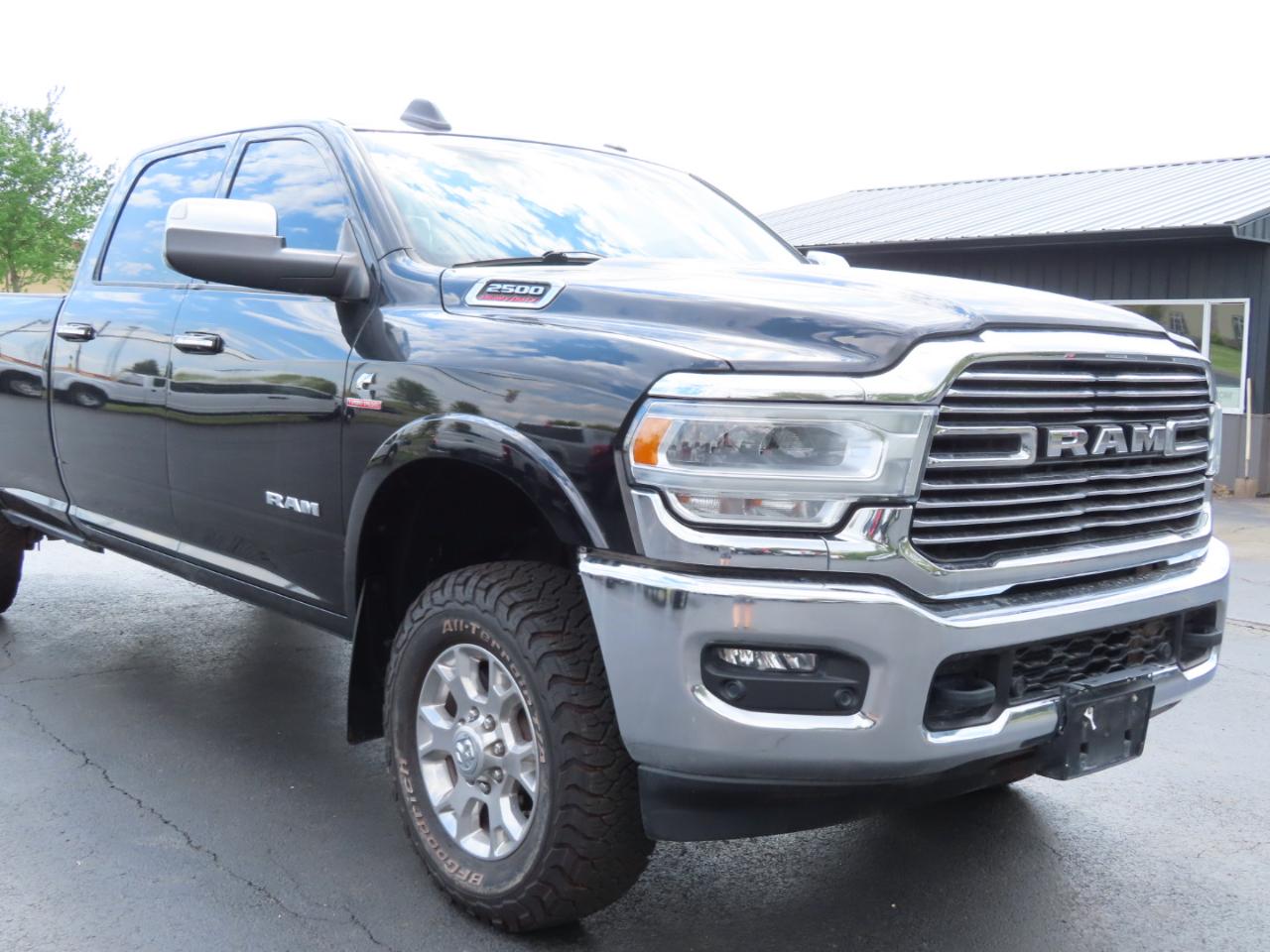 RAM 2500 Laramie 4x4 Crew Cab 8' Box 2022