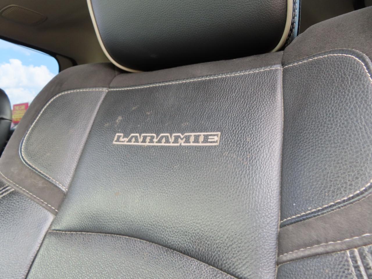 RAM 2500 Laramie 4x4 Crew Cab 8' Box 2022