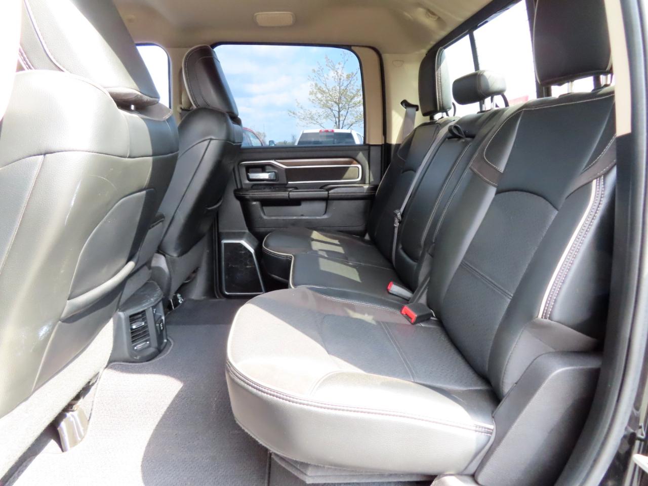 RAM 2500 Laramie 4x4 Crew Cab 8' Box 2022