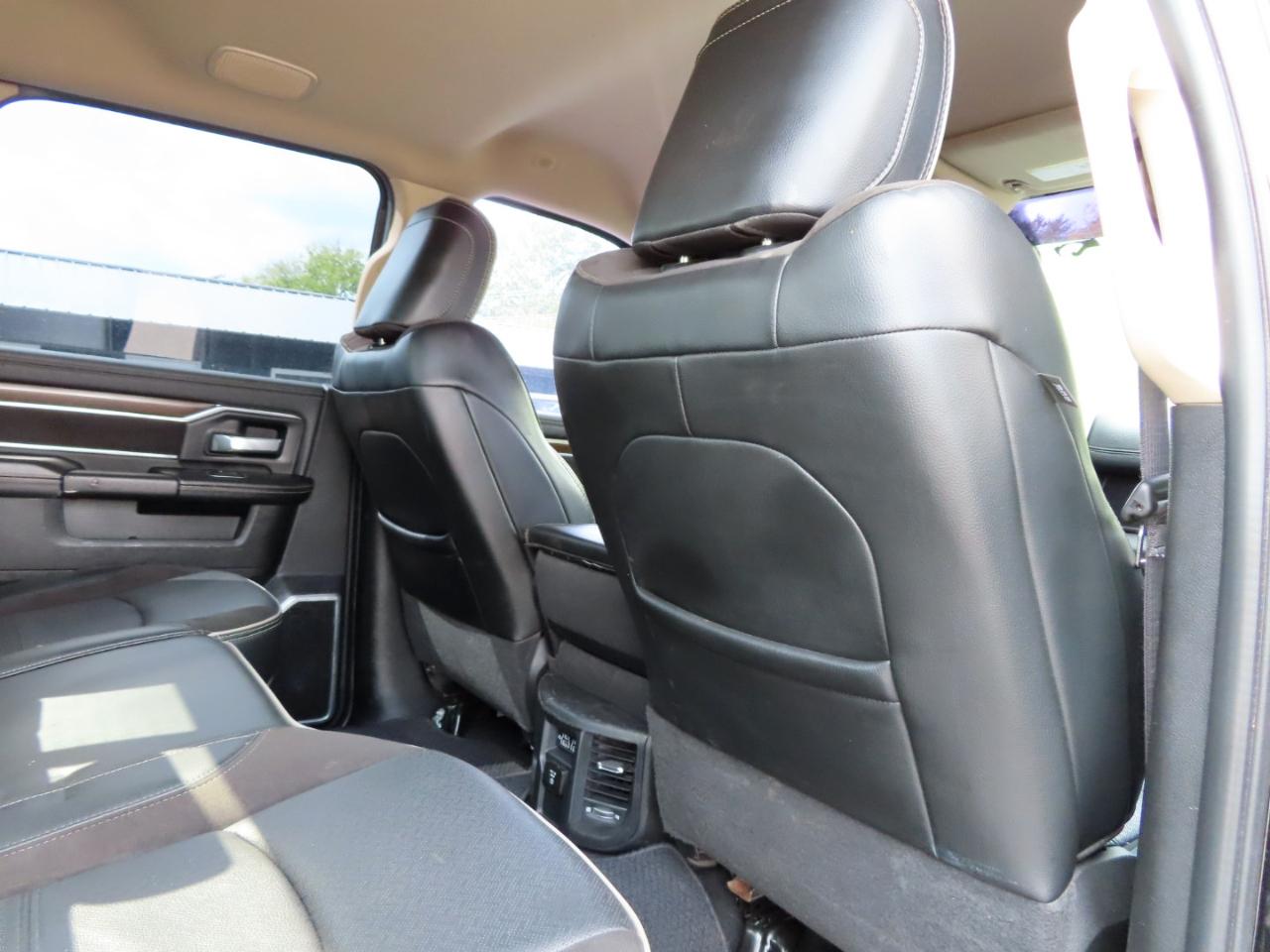 RAM 2500 Laramie 4x4 Crew Cab 8' Box 2022