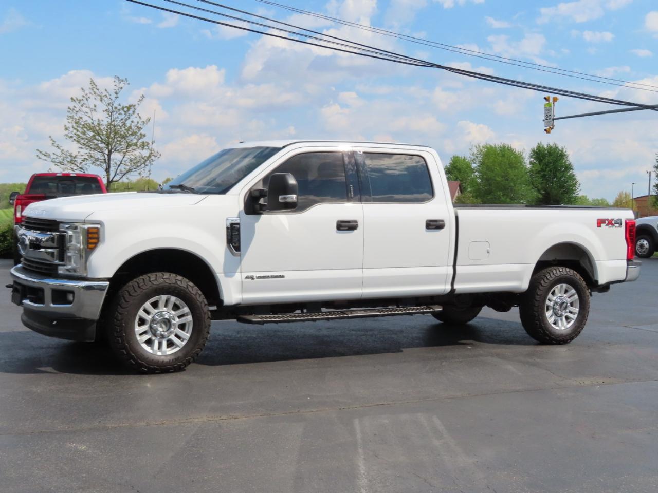 Ford Super Duty F-250 SRW XLT 4WD Crew Cab 8' Box 2019